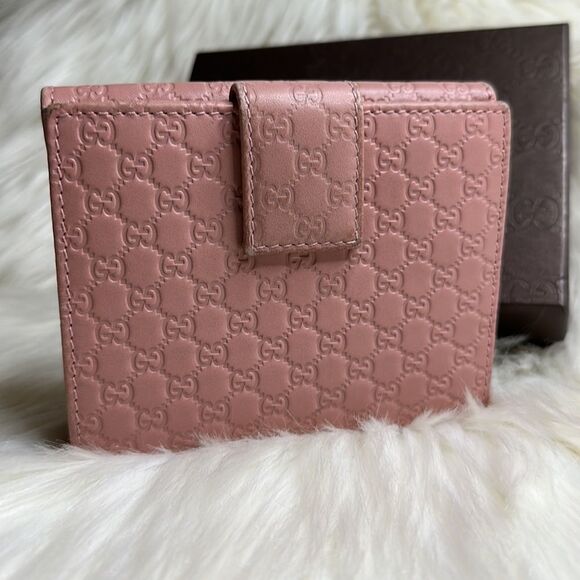 💯 Authentic Gucci Compact Wallet 🍀 - Picture 4 of 15